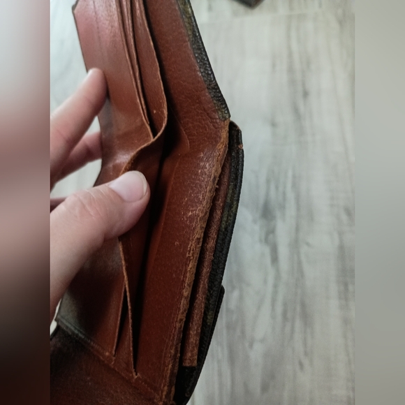 LOUIS VUITTON W Hook Wallet Monogram Beige Monogram Canvas Authentic - Picture 8 of 12